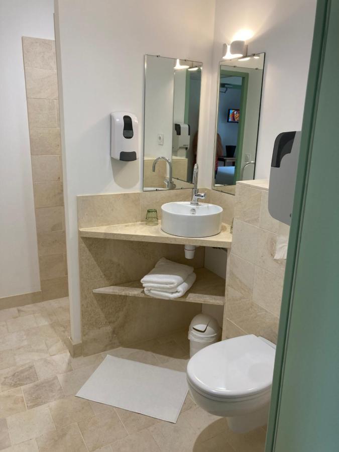 Bruere-Allichamps Logis Hotel Les Tilleuls מראה חיצוני תמונה